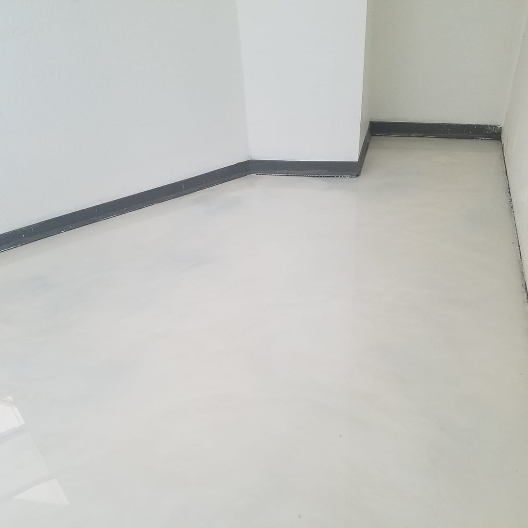 White Metallic Epoxy Flooring 3